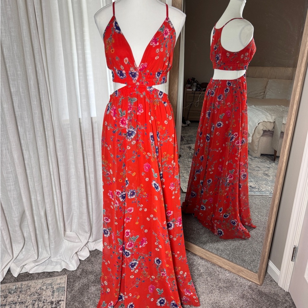 EXPRESS Red Floral Cut Out Maxi size S (can fit M)
